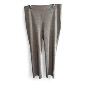 314. Studio Works woman's size L gray color pull on style straight leg